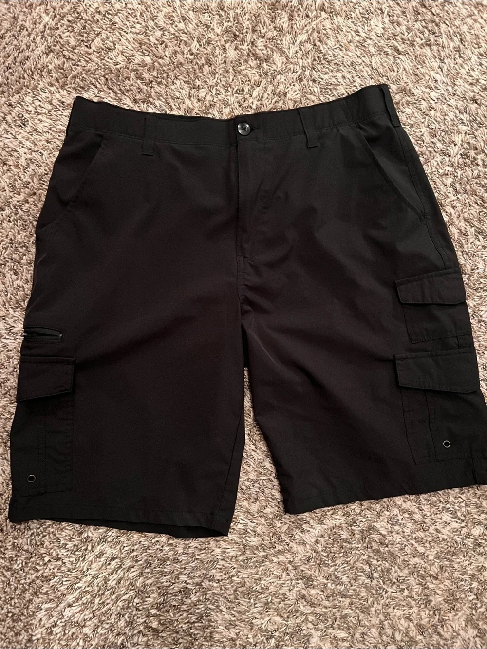 Men's Black Cargo Shorts with Utility Pockets - Picture 1 of 3